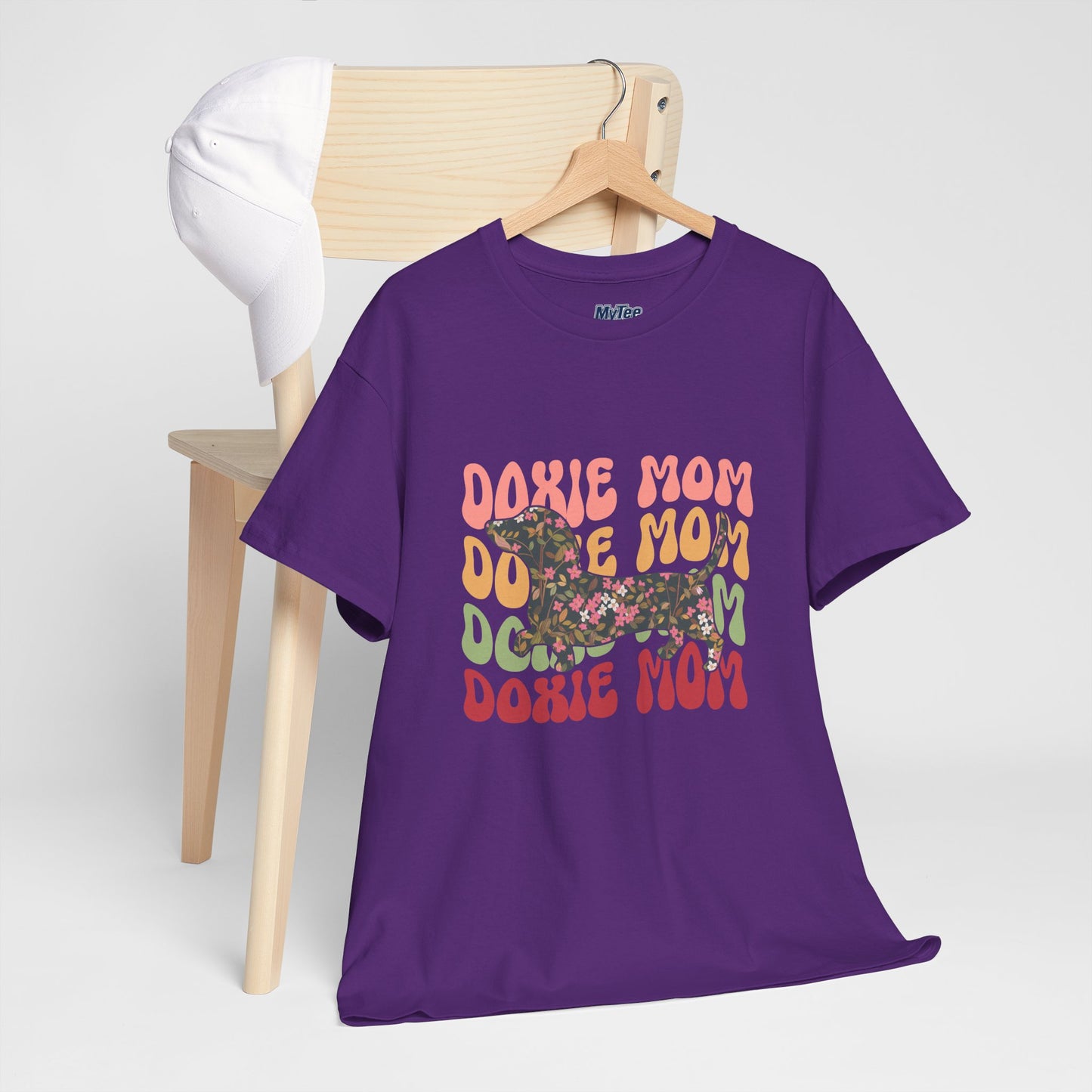 Doxie Mom Retro T-Shirt – Colorful Dog Mom Graphic Tee