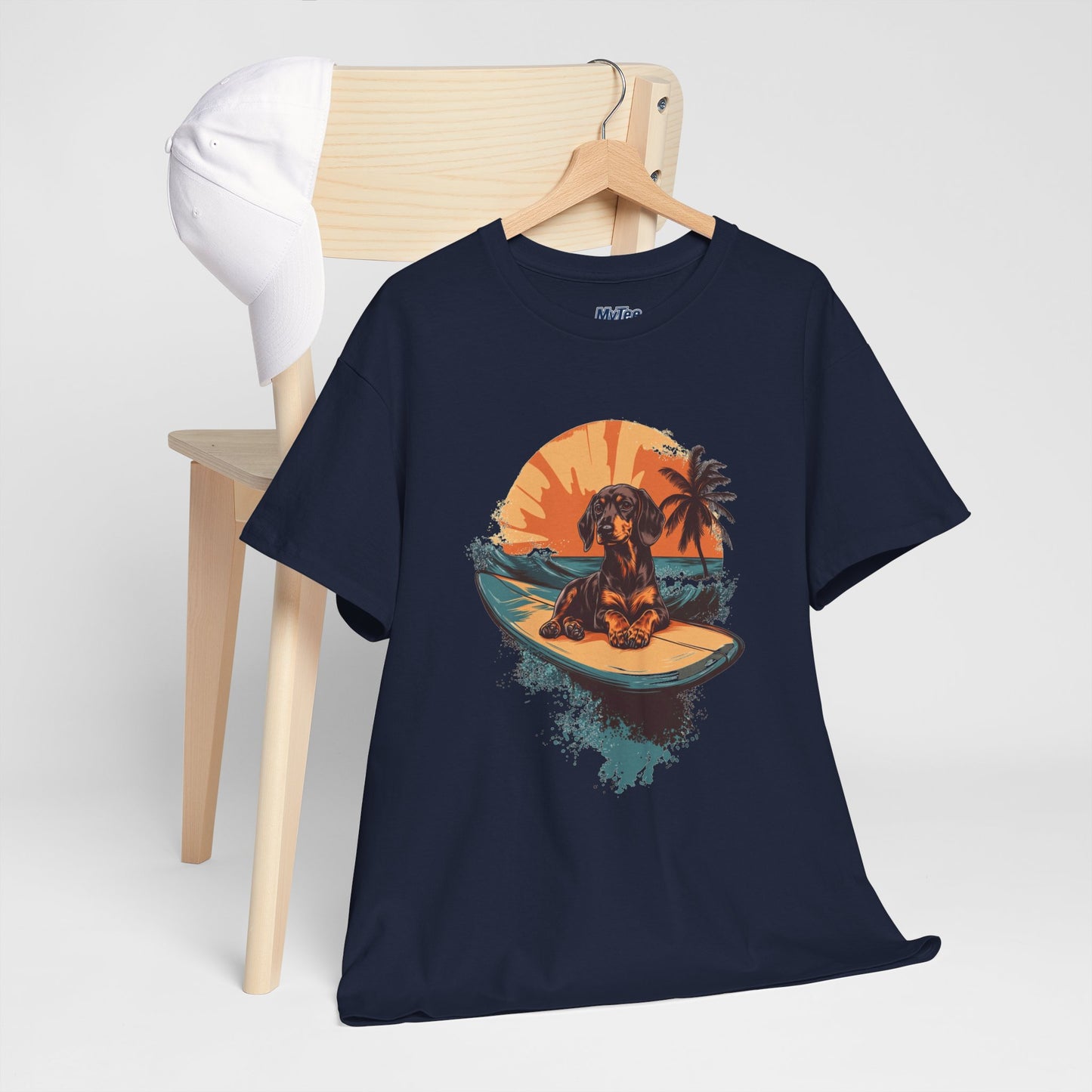 Dachshund Beach Vibes T-Shirt – Chill Summer Dog Style