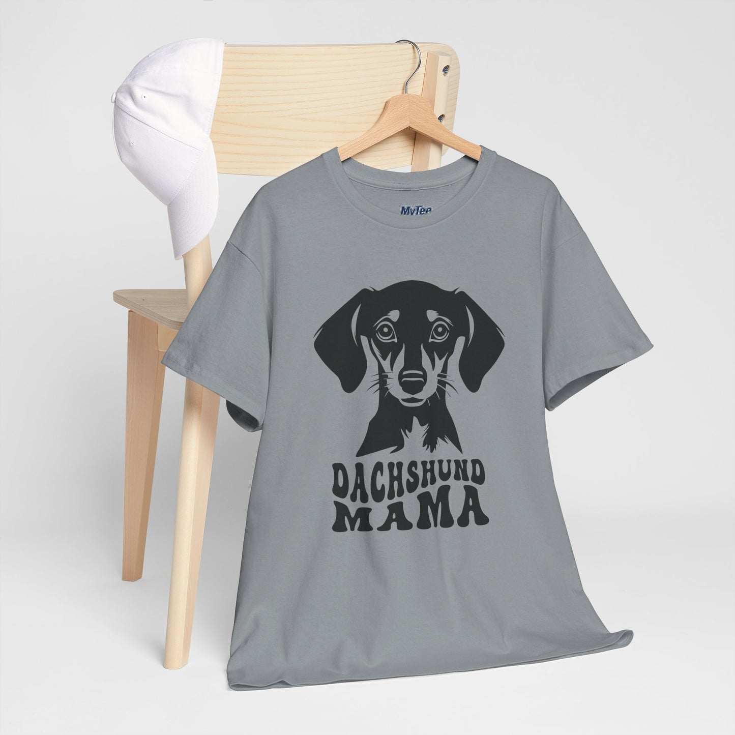 Dachshund Mama Everyday T-Shirt – Bold Pup Love For Dog Moms