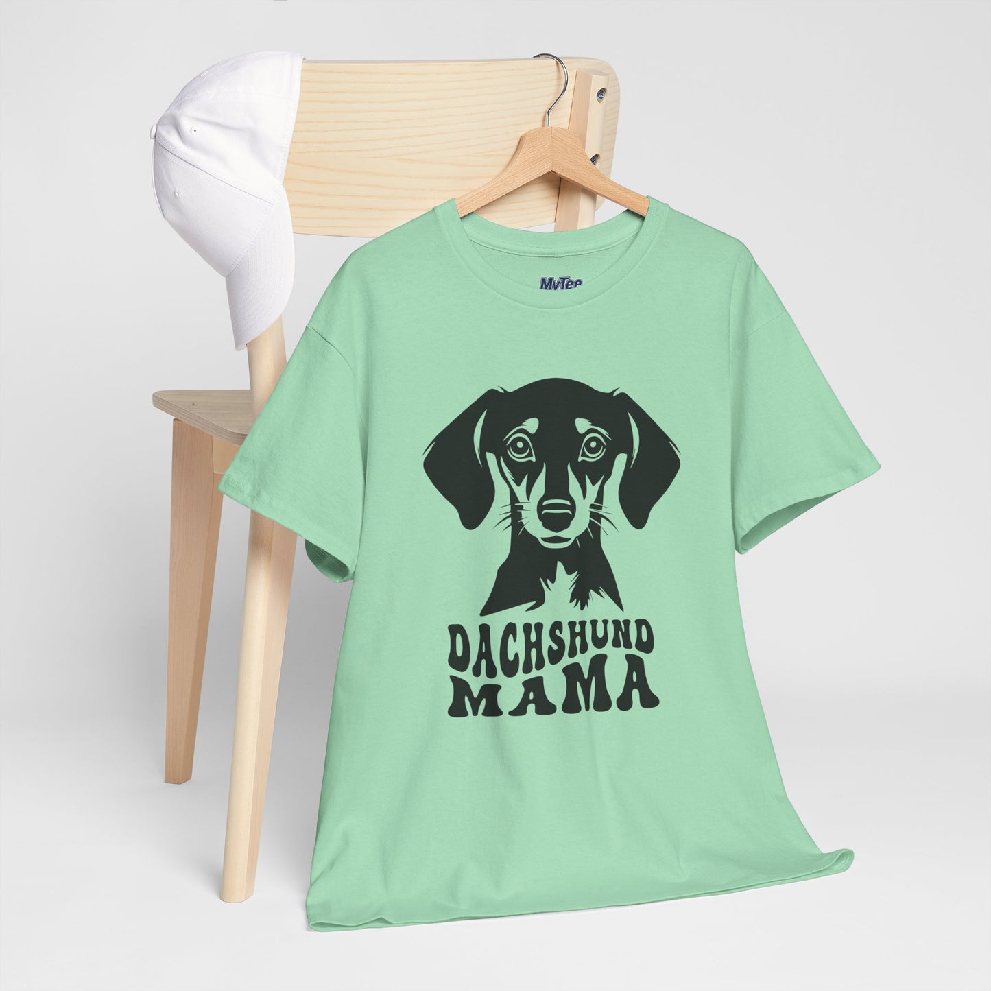 Dachshund Mama Everyday T-Shirt – Bold Pup Love For Dog Moms