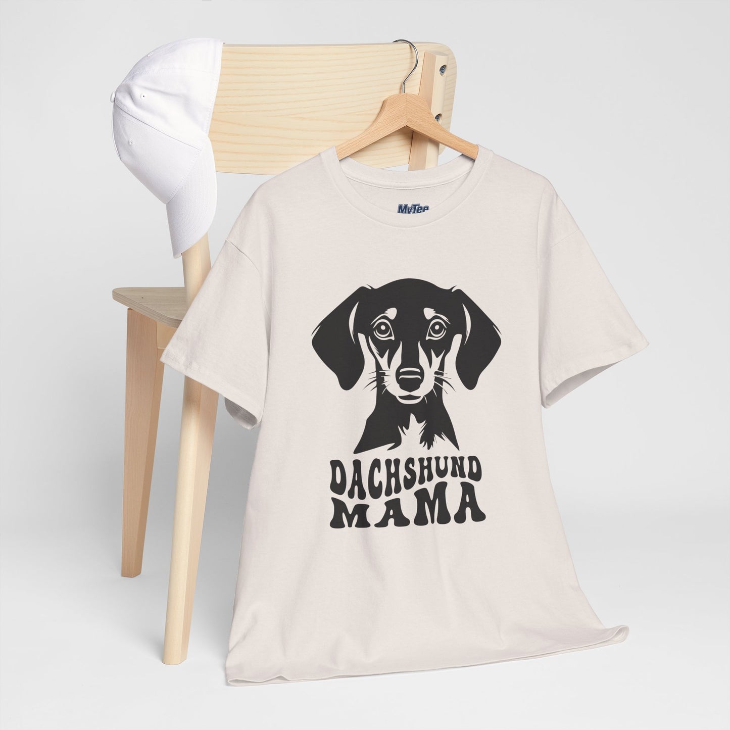 Dachshund Mama Everyday T-Shirt – Bold Pup Love For Dog Moms