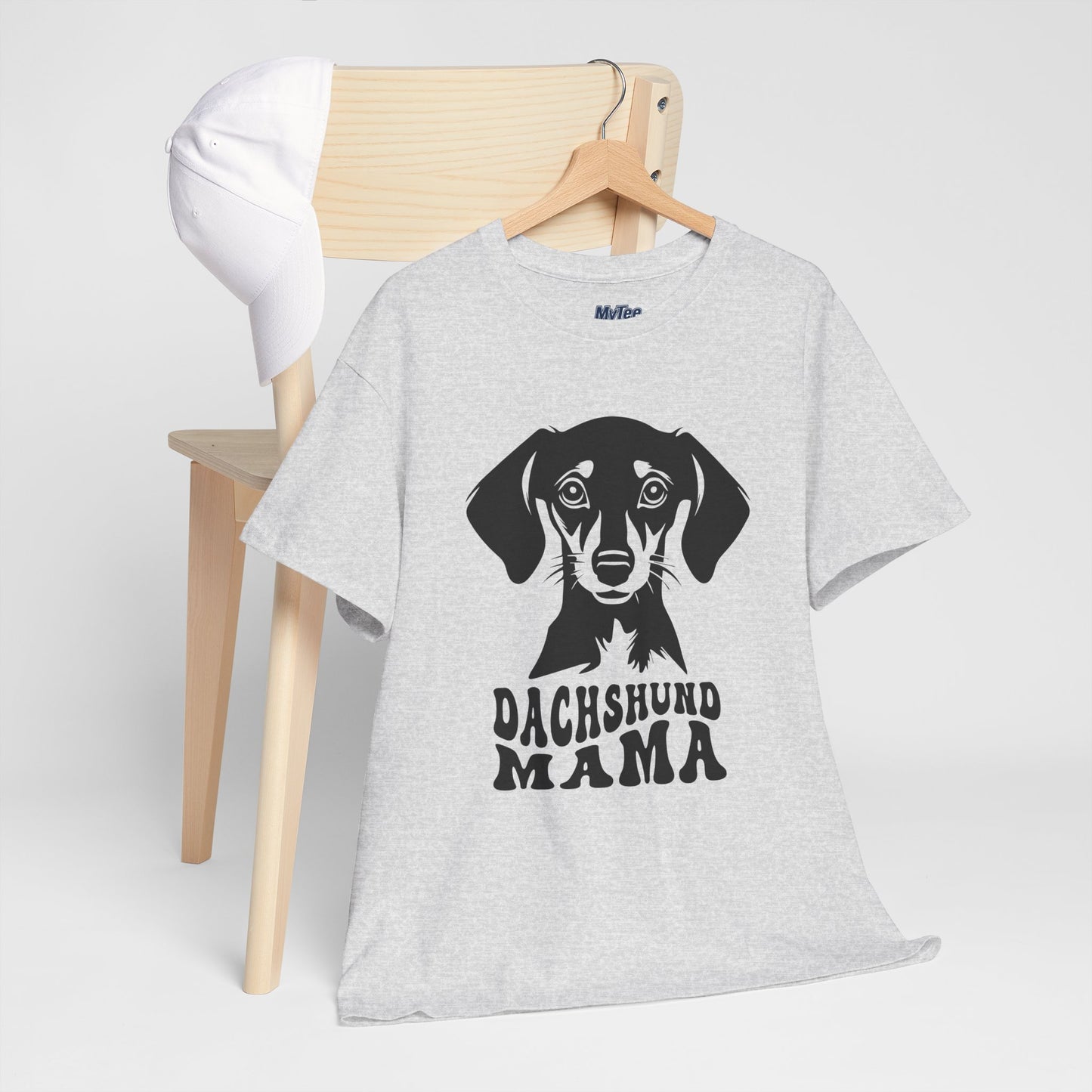 Dachshund Mama Everyday T-Shirt – Bold Pup Love For Dog Moms
