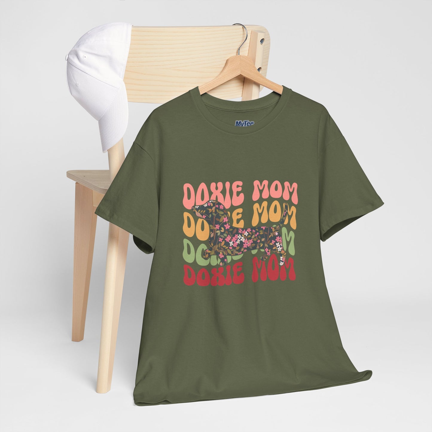 Doxie Mom Retro T-Shirt – Colorful Dog Mom Graphic Tee
