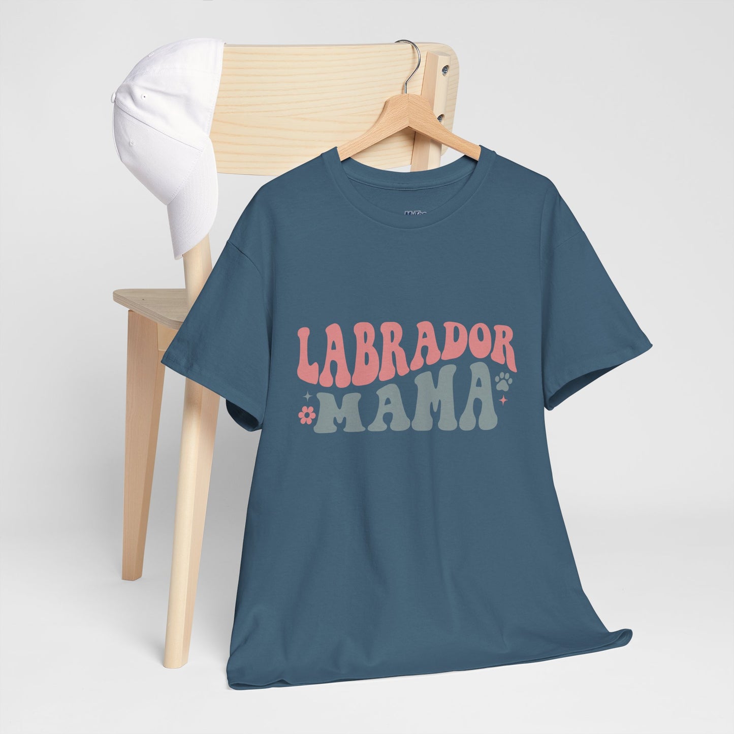 Labrador Retriever Mama Cool T-Shirts