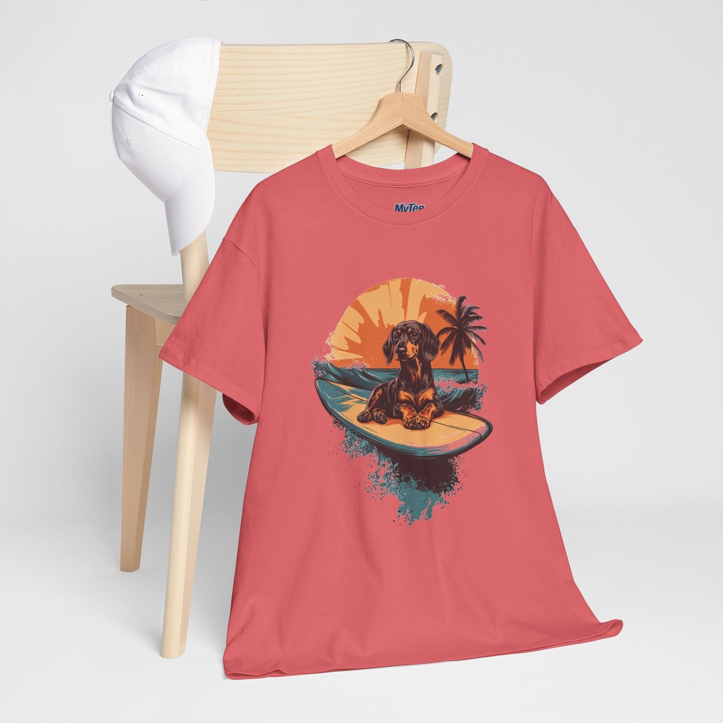 Dachshund Beach Vibes T-Shirt – Chill Summer Dog Style
