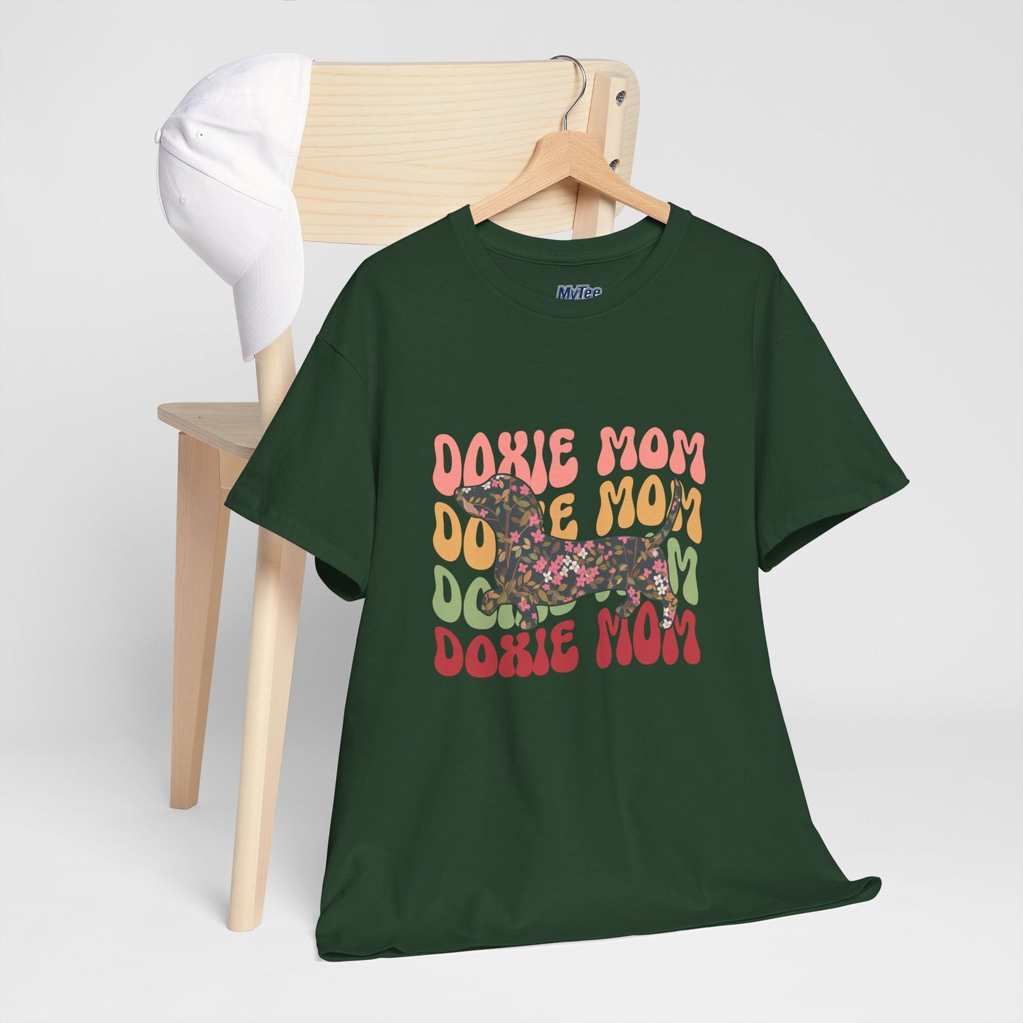 Doxie Mom Retro T-Shirt – Colorful Dog Mom Graphic Tee