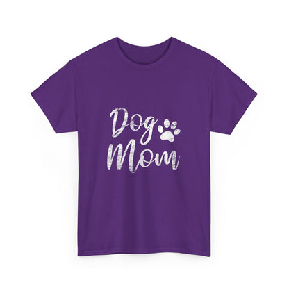 Minimalistic Dog Mom T-Shirt - Perfect For Everyday