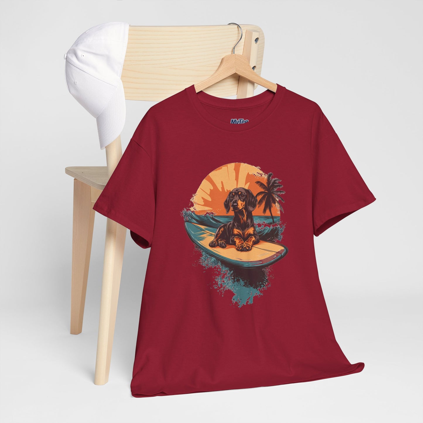 Dachshund Beach Vibes T-Shirt – Chill Summer Dog Style