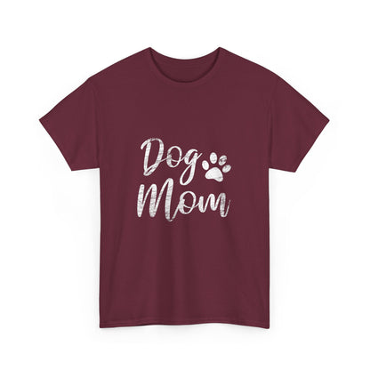 Minimalistic Dog Mom T-Shirt - Perfect For Everyday