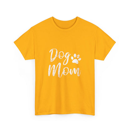 Minimalistic Dog Mom T-Shirt - Perfect For Everyday