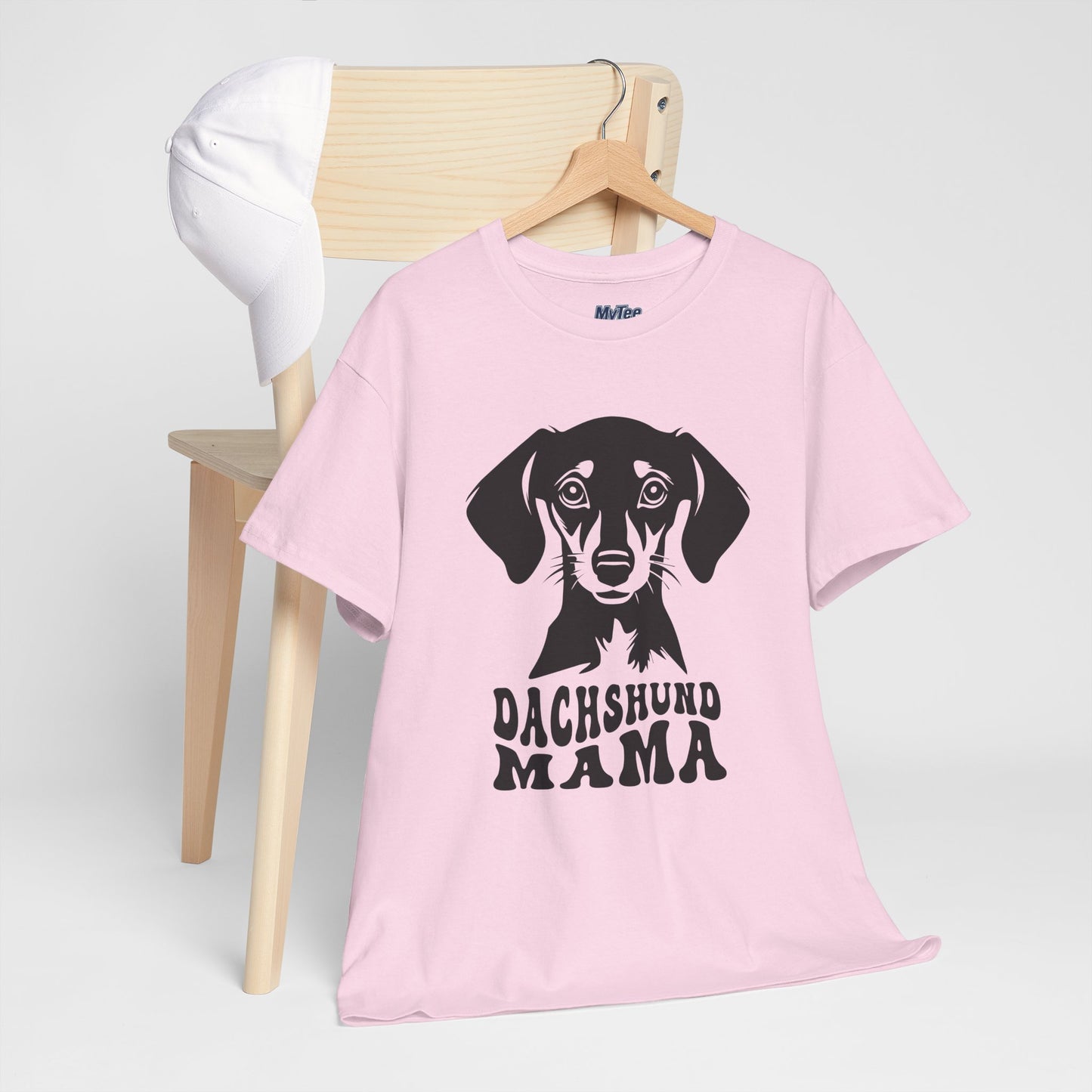 Dachshund Mama Everyday T-Shirt – Bold Pup Love For Dog Moms