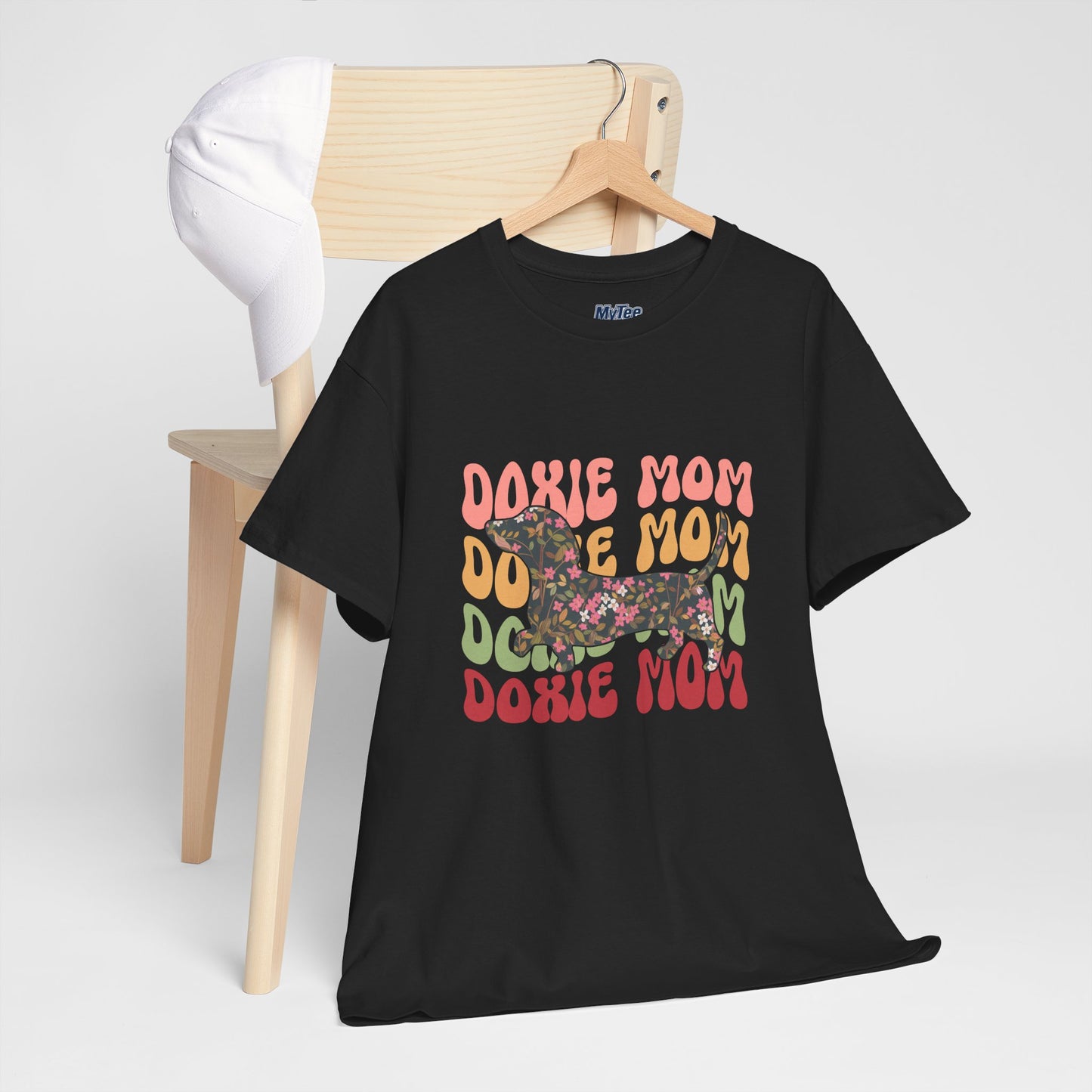 Doxie Mom Retro T-Shirt – Colorful Dog Mom Graphic Tee